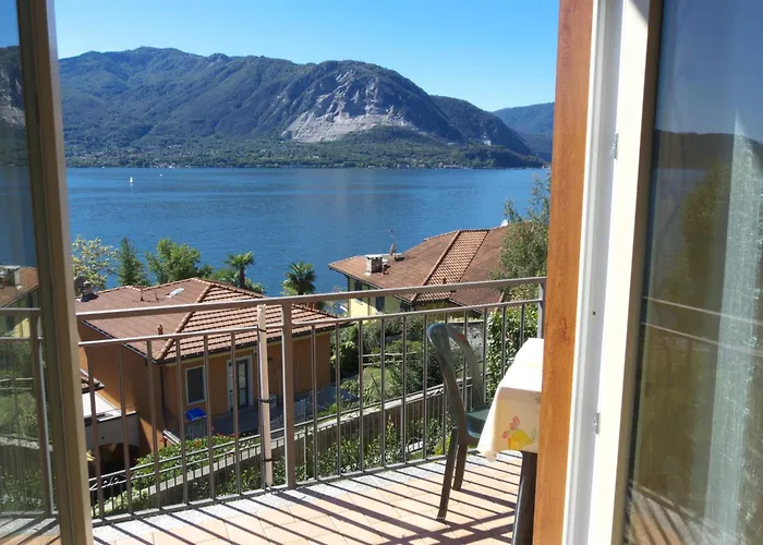 アパート Nina & Berto ヴェルバーニア